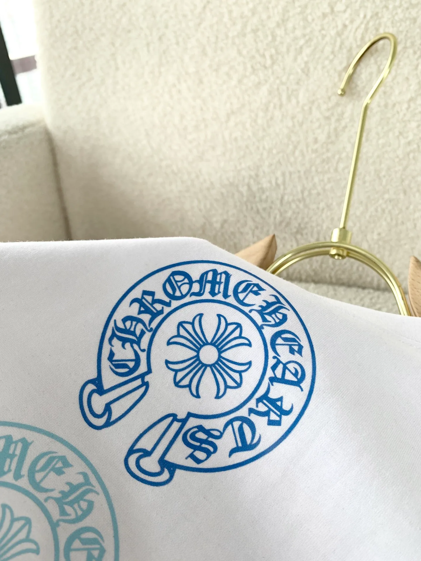 💥 New Arrival T ！ Premium ， ！ ！ ！ ！ ！ Breathable ！ ， 。 ： Cream White Black Sizes：M-3XL （ ）